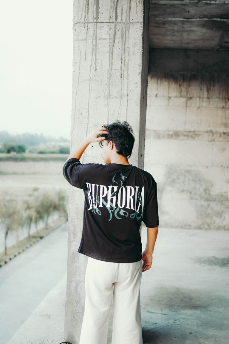 Black Oversized Euphoria Tee