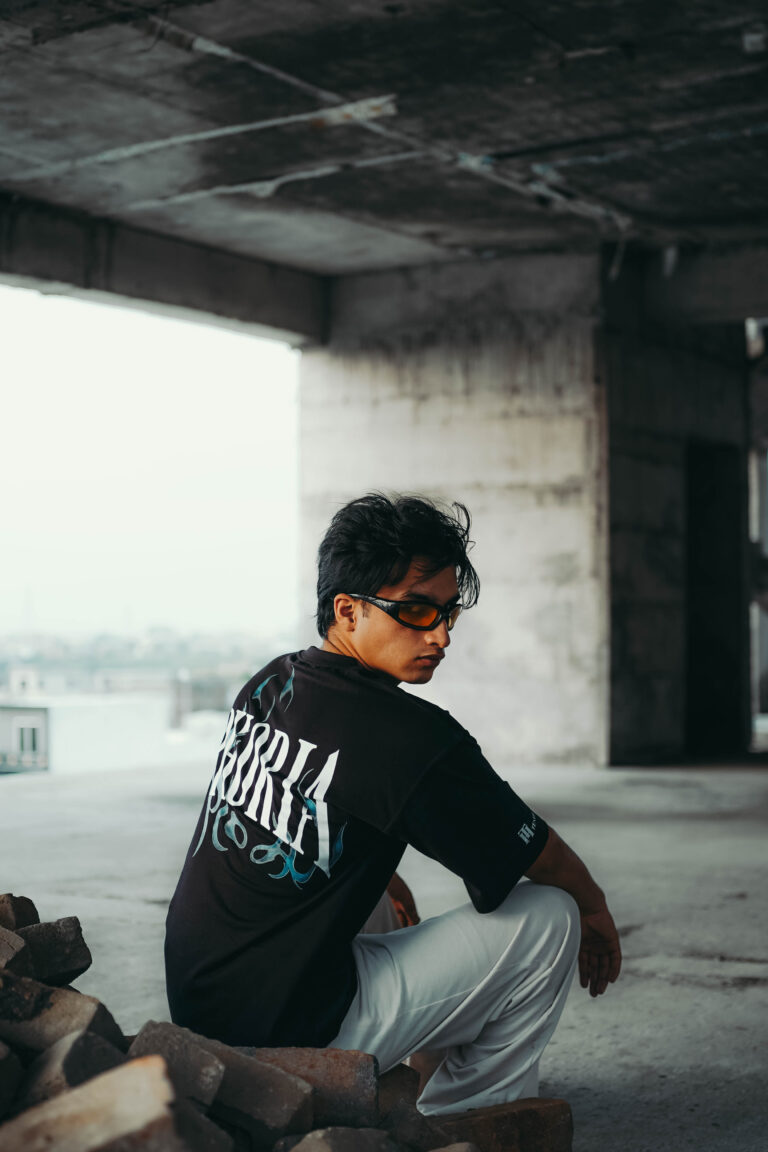 Black Oversized Euphoria Tee